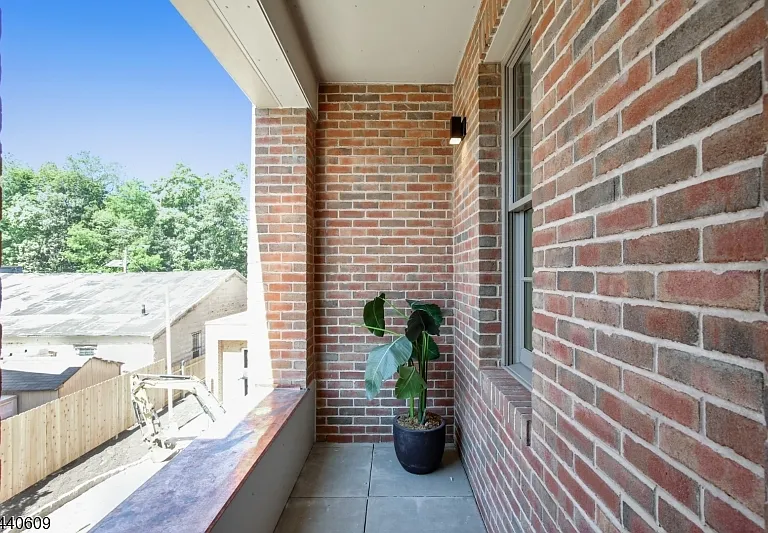 256 Park St #201 — Photo 11