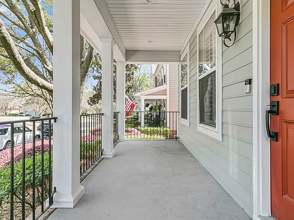 4th image of 1135 Thrower St