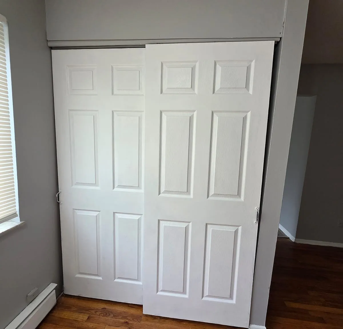 2 bed, 700 sqft, $995 — Photo 2