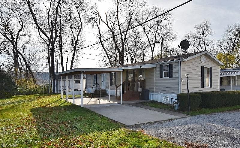 1st image of 2012 Delaware Dr SE
