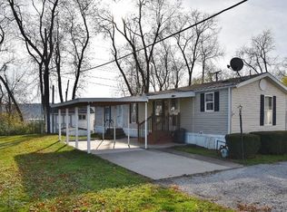 2012 Delaware Dr SE, New Philadelphia, OH 44663