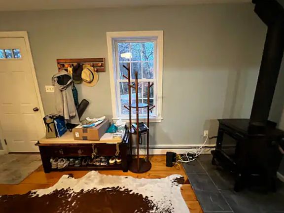 5th image of 322 W 82nd St