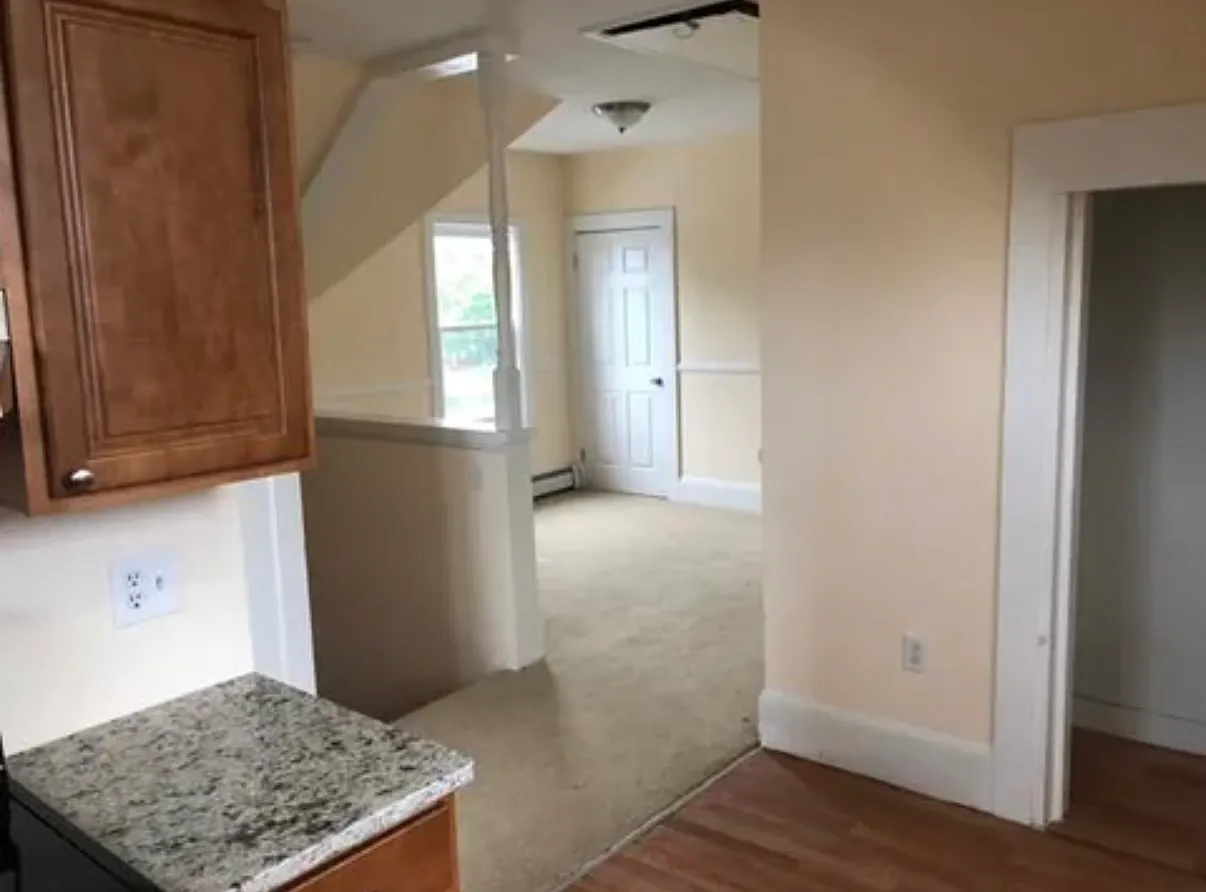 2 bed, 750 sqft, $2,150 — Photo 2