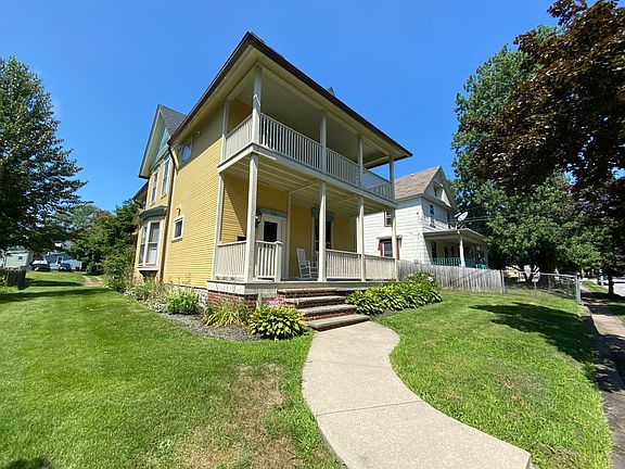 3rd image of 218 Westwood Ave
