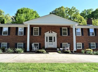 1204 Corn Tassel Trl, Martinsville, VA 24112