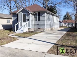 27074 Brettonwoods St, Madison Heights, MI