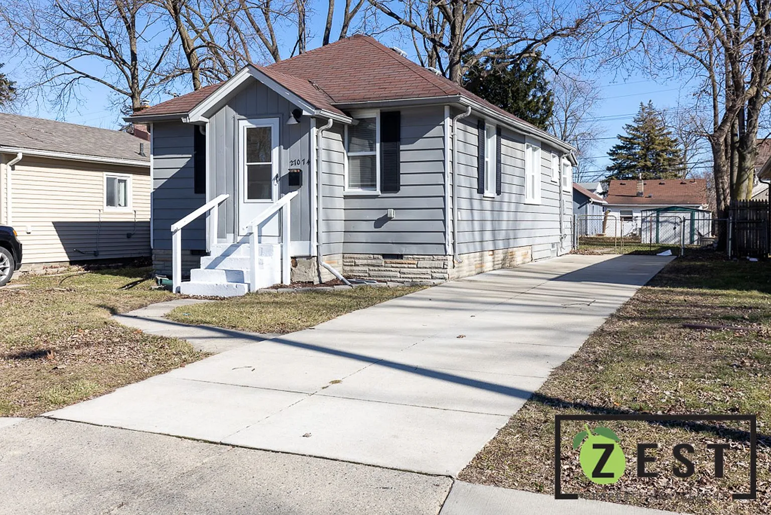 27074 Brettonwoods St photo 1
