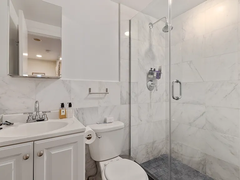 89 Christopher St #6 — Photo 6