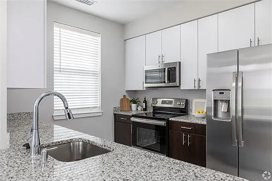 The Cove at Gateway Commons — Photo 13