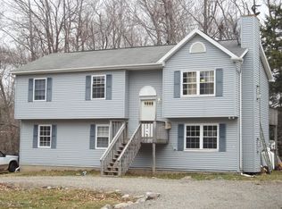 13 McNamara Ln, Tobyhanna, PA 18466