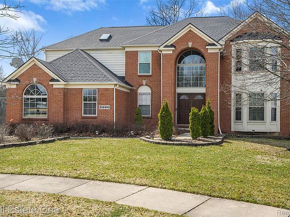 2nd image of 2590 Oakham Ct