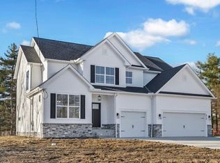 812 Ford Rd, Cleveland, OH 44143