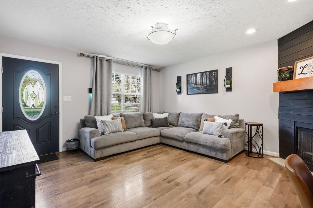 Apartment in Lexington, Monticello - View 4