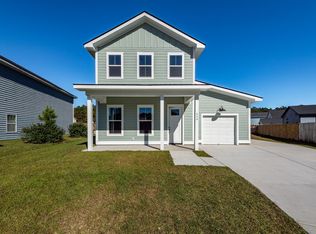 459 Sablewood Dr, Huger, SC 29450