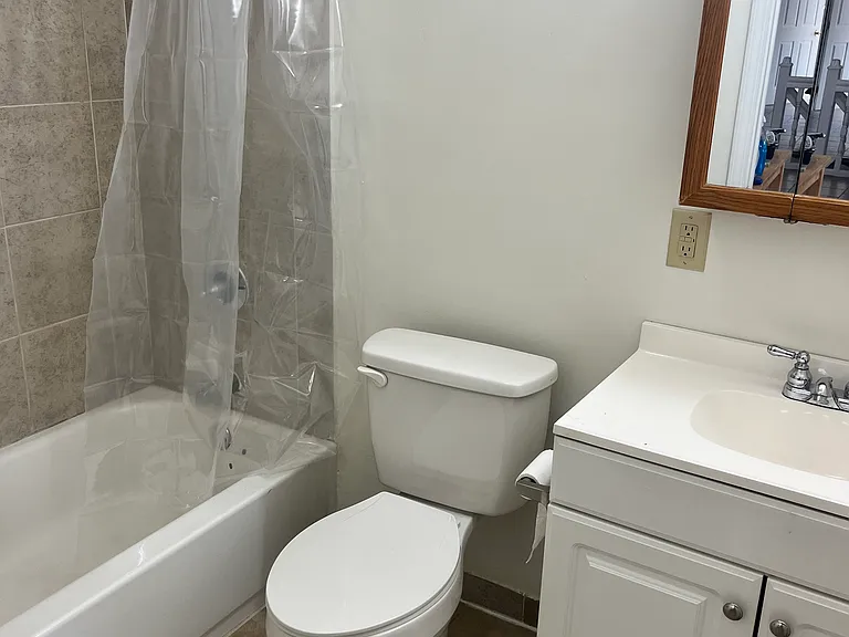 349 Ophelia St #2 — Photo 11