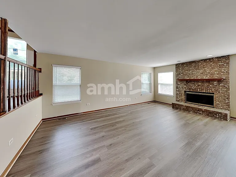 3826 Hennepin Ct — Photo 9