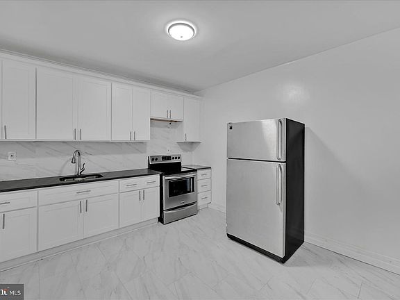 4th image of 641R Bingaman St