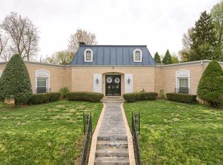 2041 Fieldcrest Dr, Owensboro, KY 42301