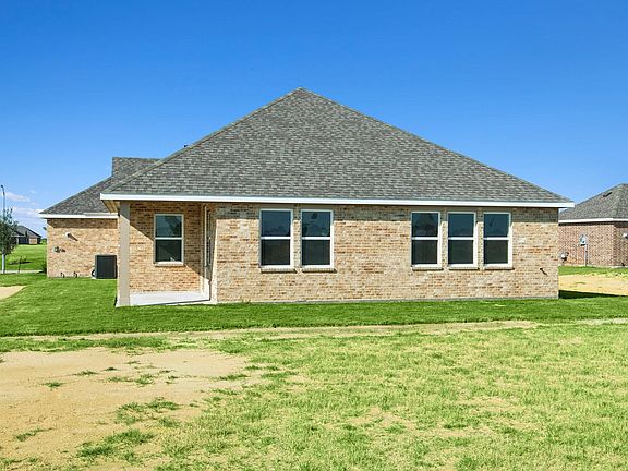 3rd image of 304 Boulden Ct