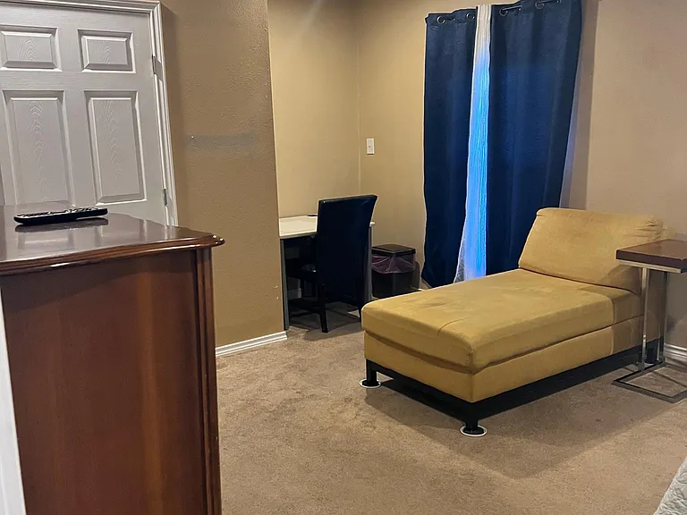 5807 Castle Brook Dr — Photo 27
