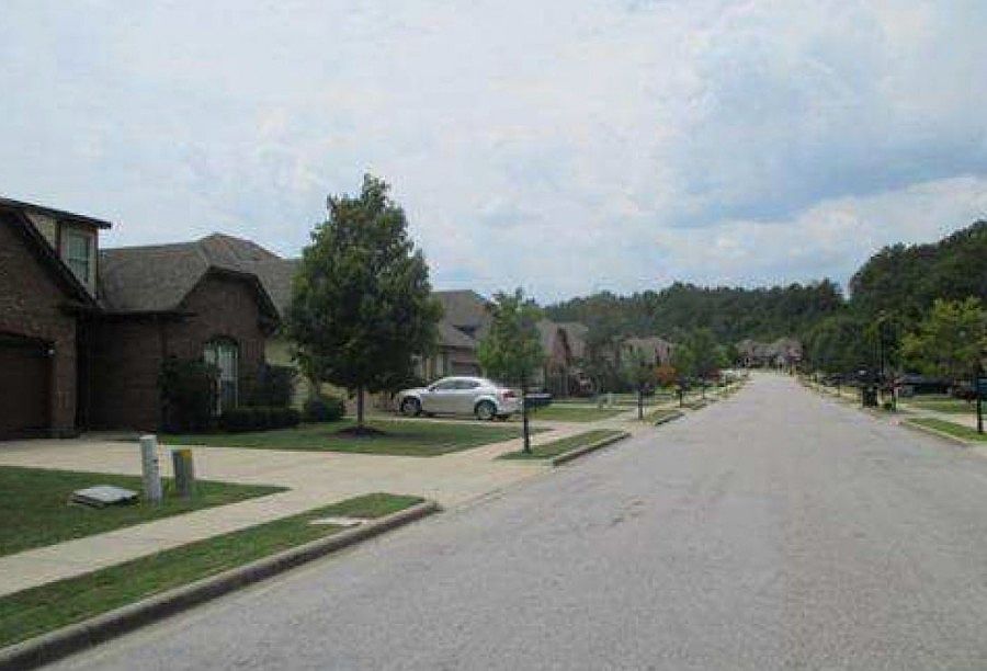 2nd image of 4011 Jubilee Ln