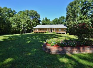 776 White Plains Ln, Walkerton, VA 23177