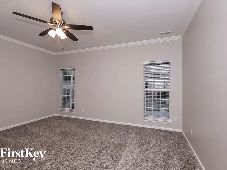 3005 Linstead Dr — Photo 9