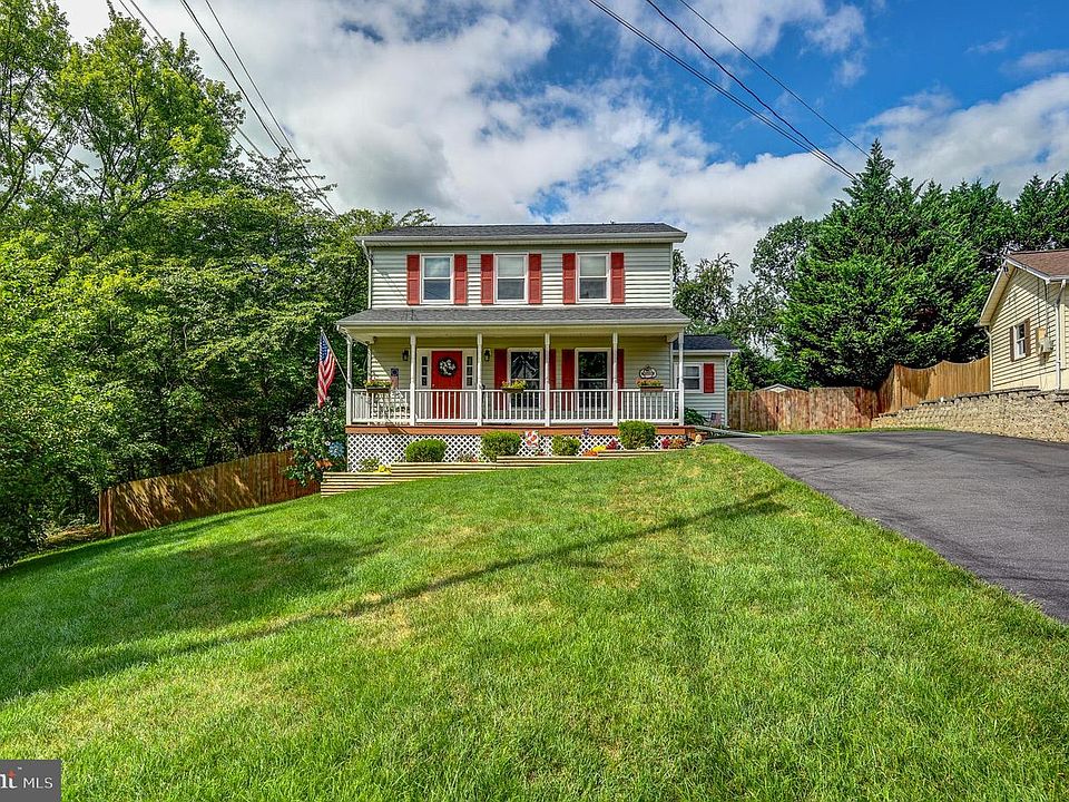 1st image of 116 Cloverdale Ct