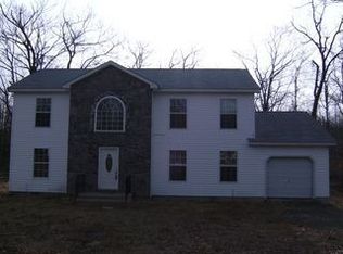 3145 Mohawk Trl, Tobyhanna, PA 18466