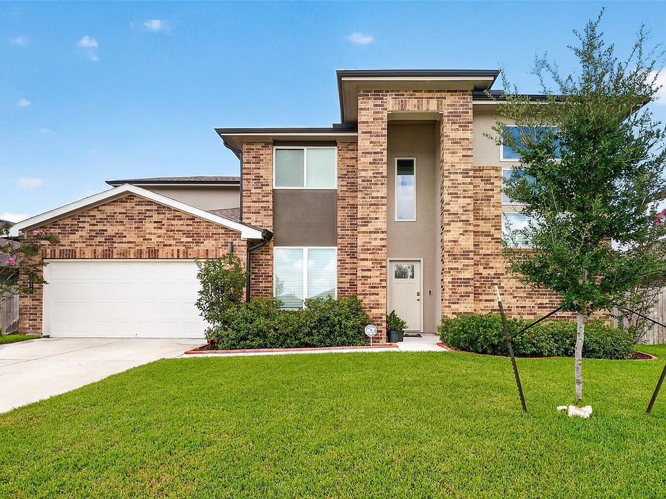 1st image of 1023 Park Crest Dr