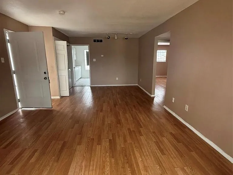 8323 Wilcrest Dr #17002 — Photo 4