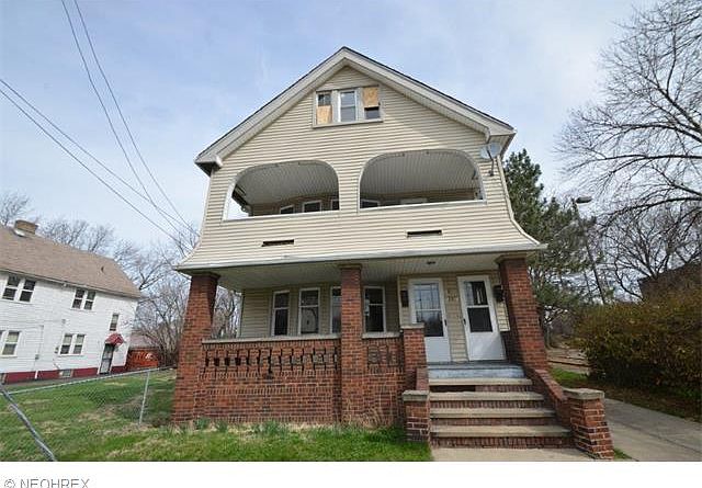 1st image of 15001 Pepper Ave