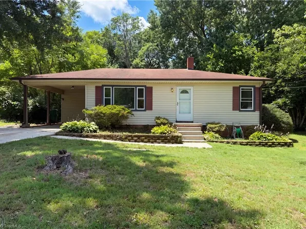 1613 Larkin St, High Point, NC 27262