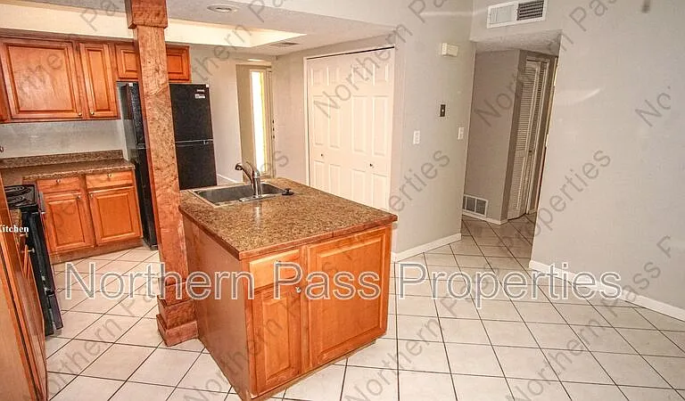 244 Mardi Gras Dr — Photo 10