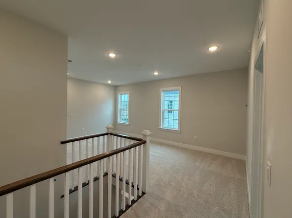 2401 American Pl, Princeton Junction, NJ