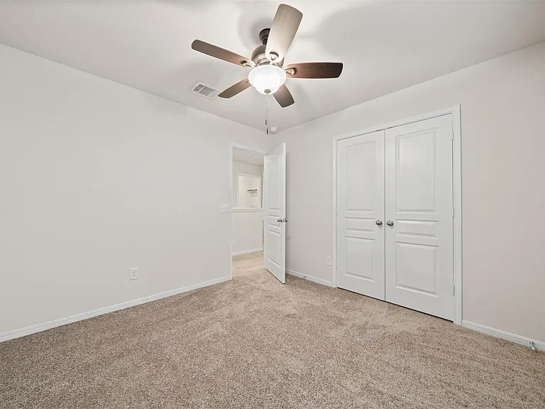 19603 Blue Pine Cir — Photo 30