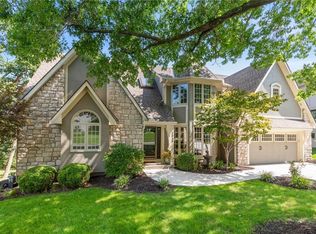 2549 NW Bent Tree Cir, Lees Summit, MO 64081