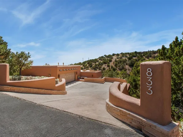 833 Canada Ancha, Santa Fe, NM 87501