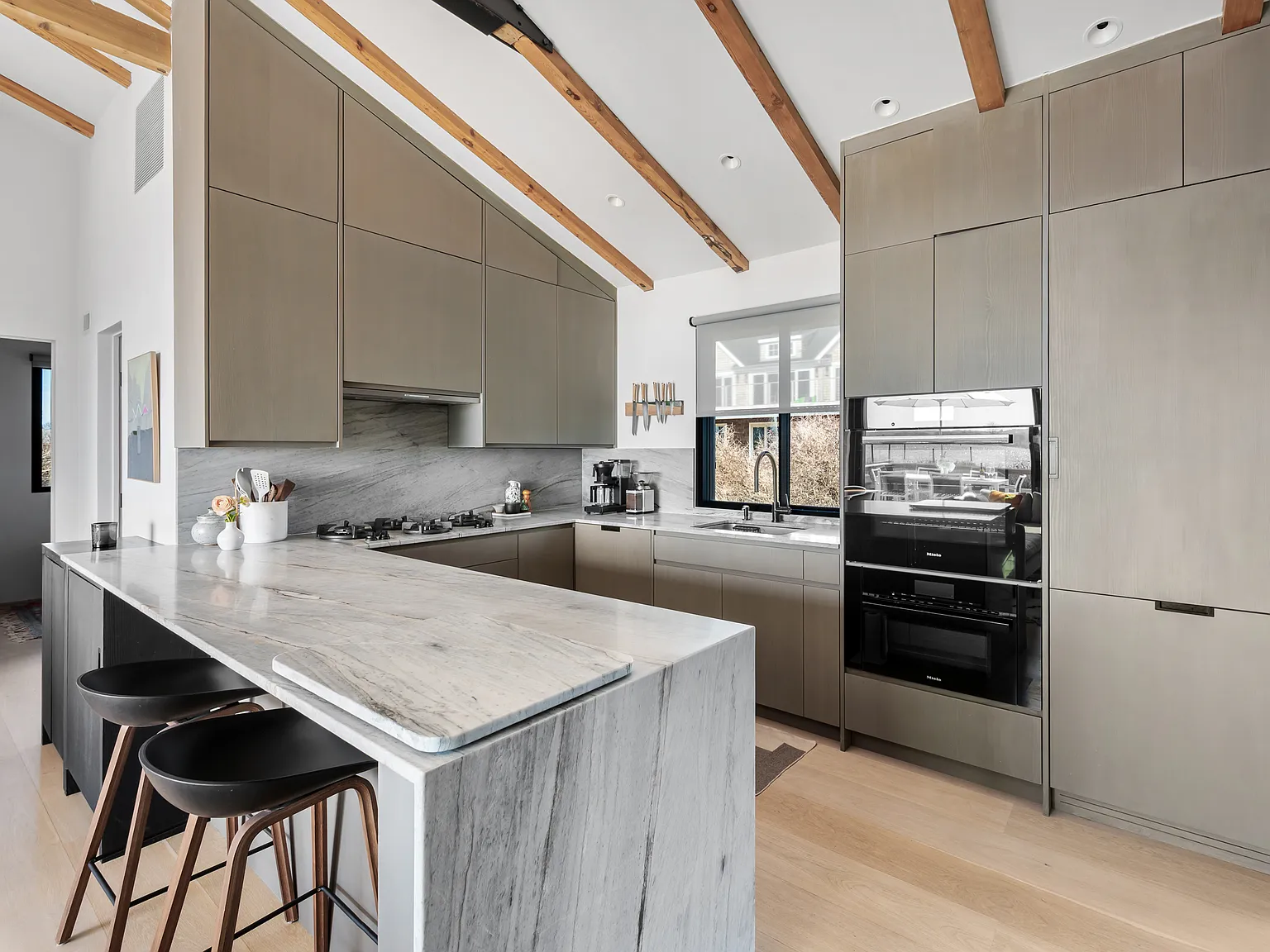 419 East Lake Drive A Special Montauk Waterfront Retreat — Photo 4