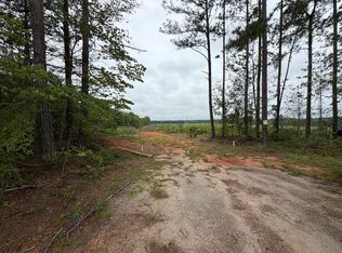 1898 Oak Dr, Gasburg, VA 23857