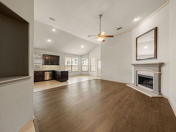 5th image of 10424 Merced Lake Rd