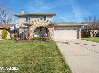 45422 Heatherwoode Ln, Macomb, MI 48044