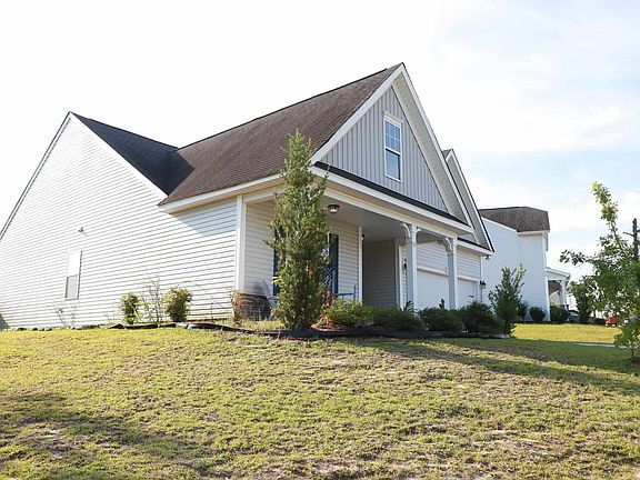5th image of 709 Spring Cress Dr