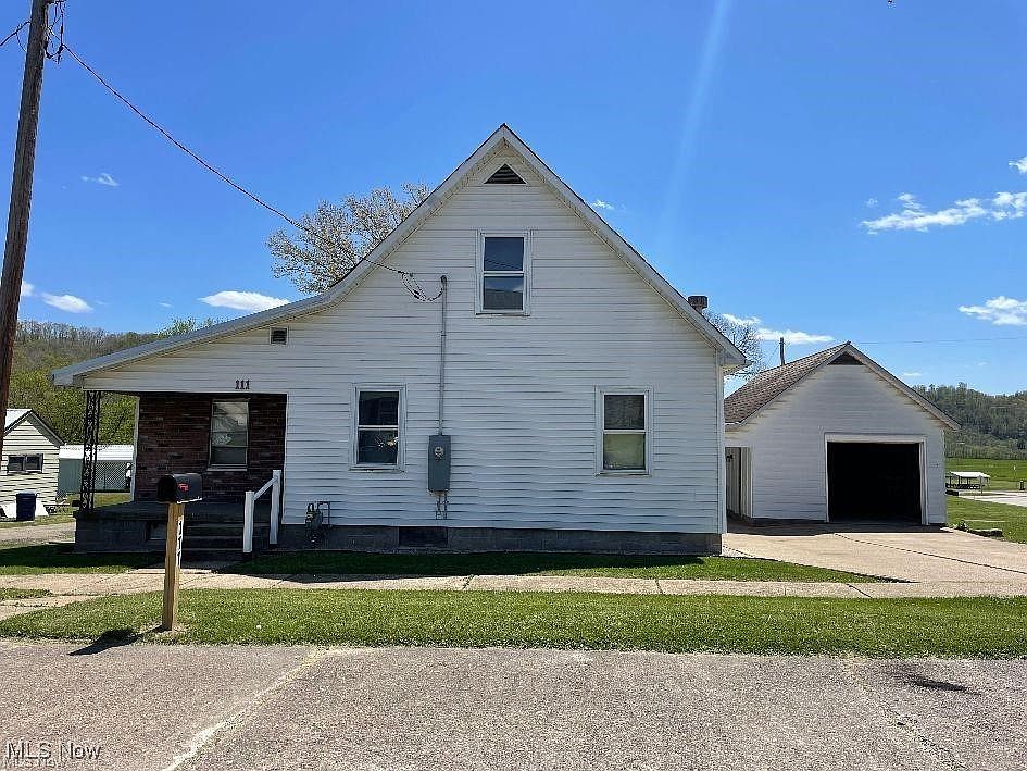 1st image of 111 Main St