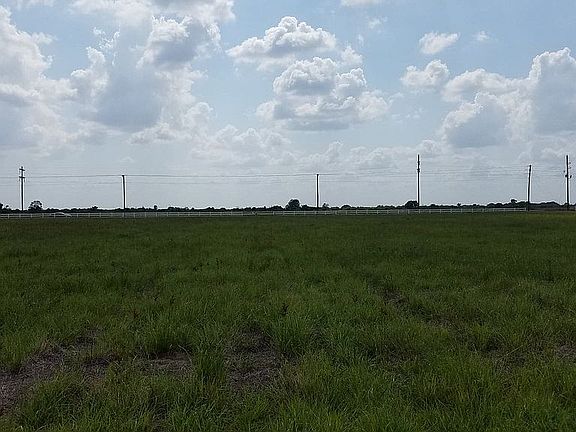 Hwy 172 @ 300ft in lot
