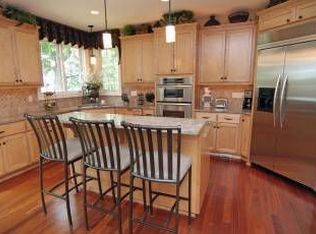 3415 Warner Ln, Mound, MN 55364