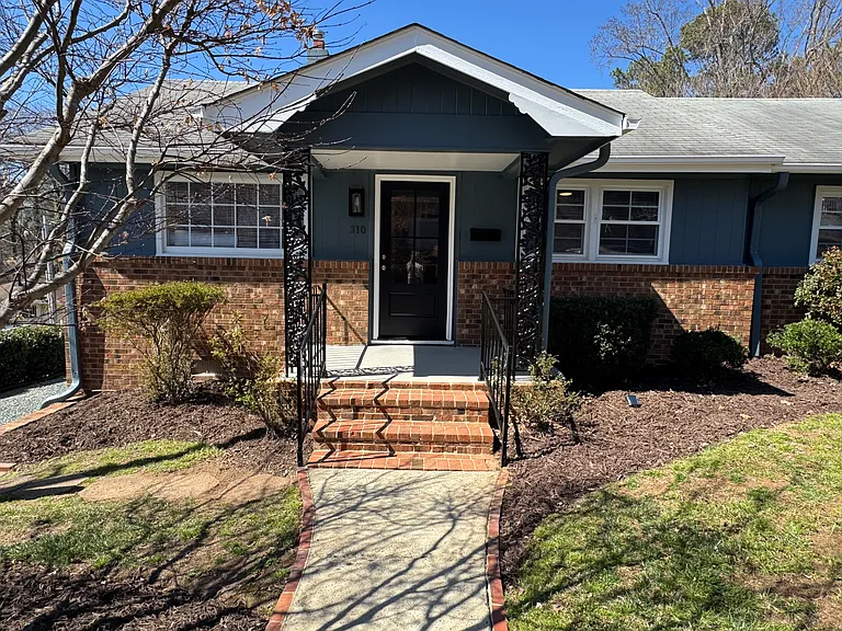 310 Crest Dr — Photo 4