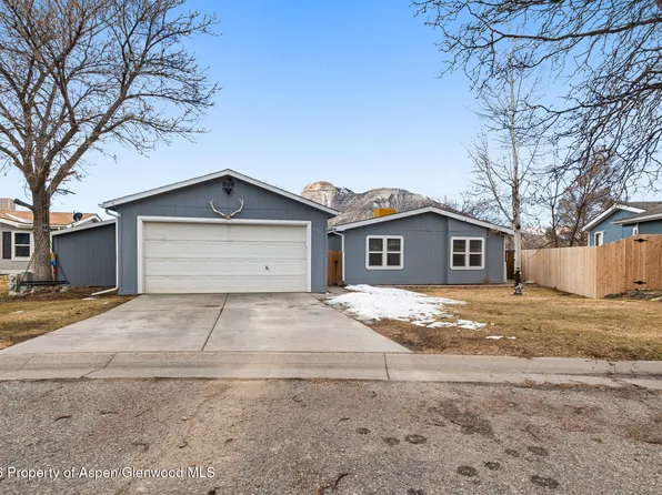 106 Cedar Cir, Parachute, CO 81635