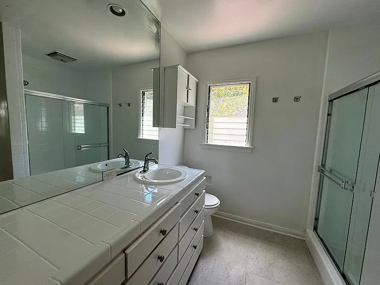 8951 Cynthia St — Photo 23