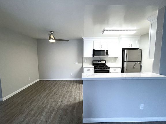 5th image of 3445 Mentone Ave #205